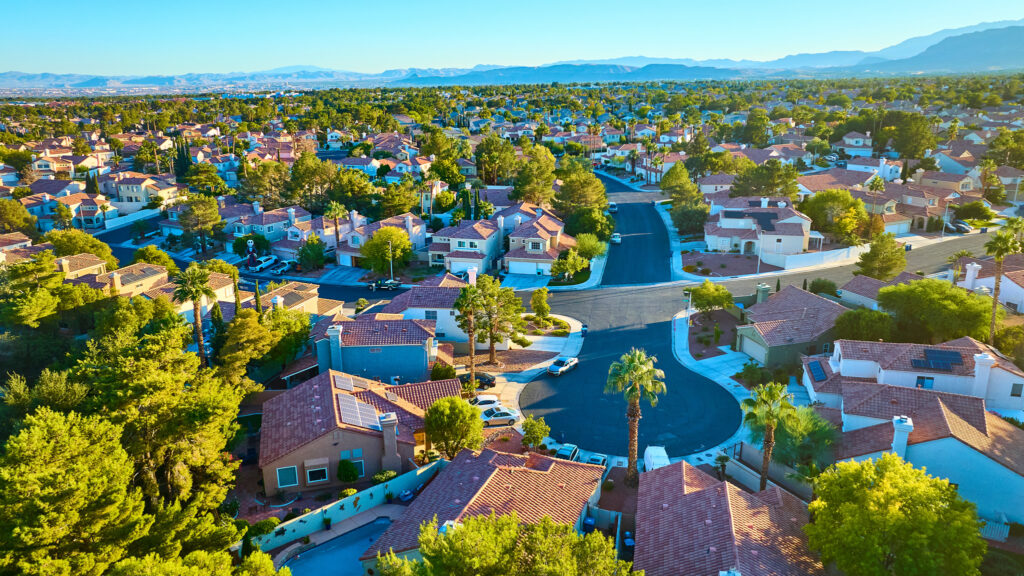 How to Compete Against Cash Buyers (and Win)